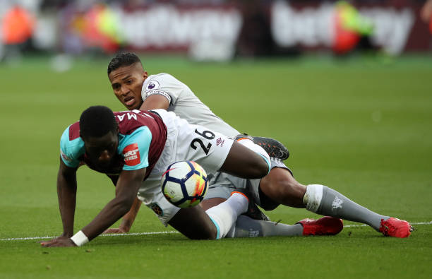 赛青少年球 赛青少年球