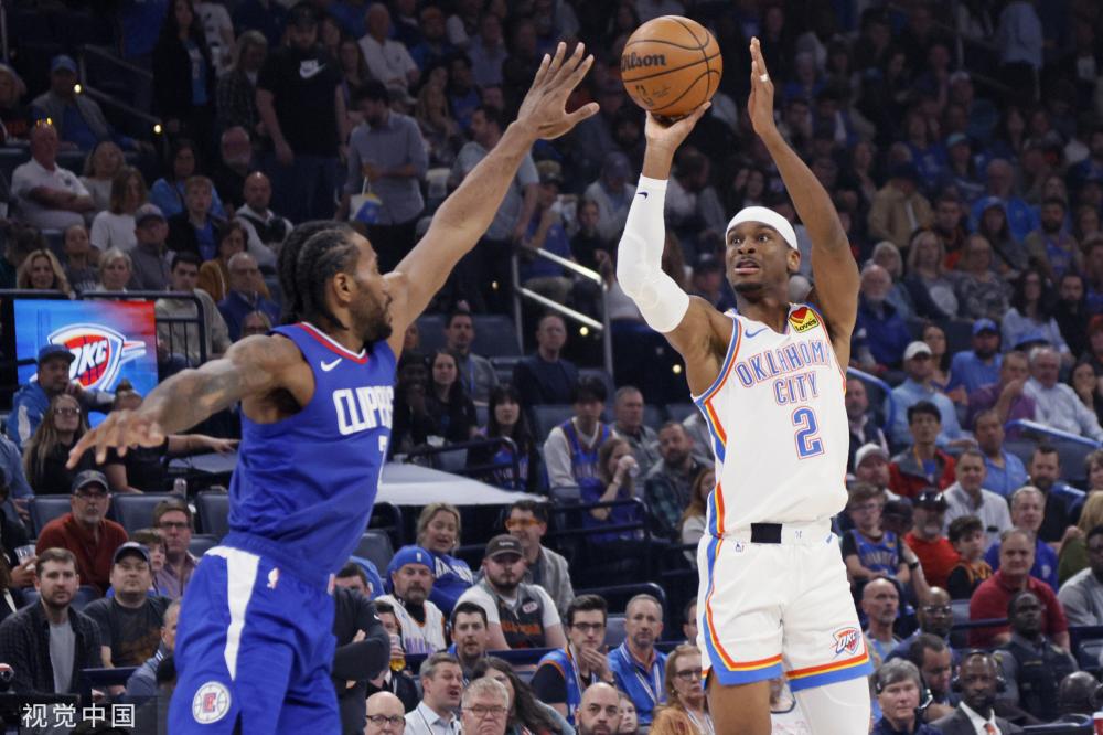 坚持不懈地 坚持不懈地